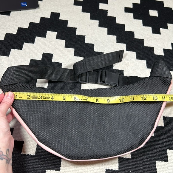 Funny, hairy beer belly, Fanny pack!! - Picture 8 of 9